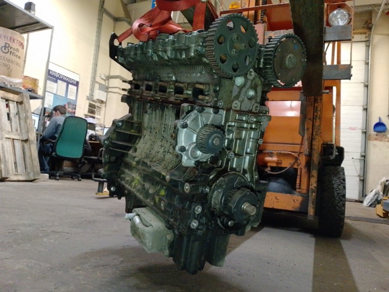 Двигатель голый столб B5244S Volvo S60 S40 \nСостояние, как на фото.\nБез пробега по РФ. \nПривезли из Европы под клиента.