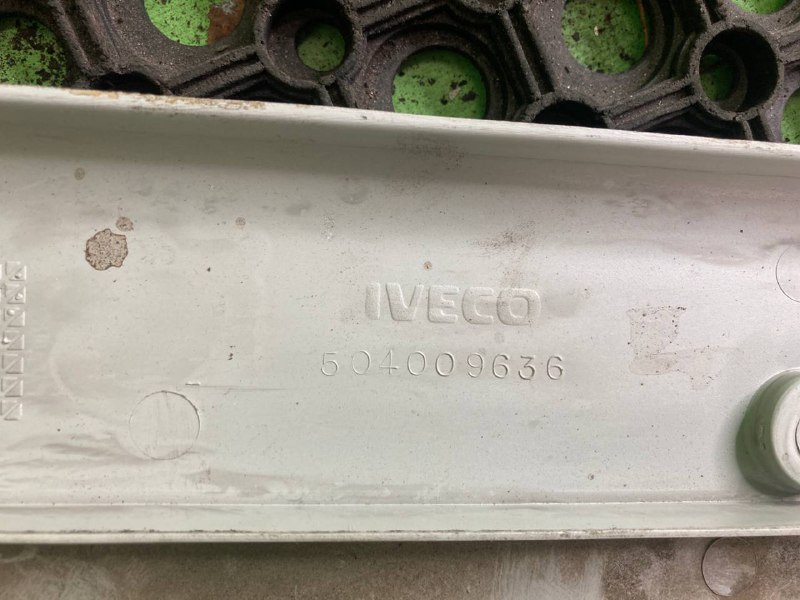 Накладка кабины IVECO STRALIS