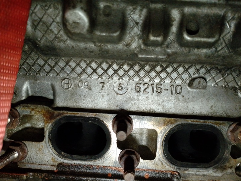 Двигатель голый столб B5244S Volvo S60 S40 \nСостояние, как на фото.\nБез пробега по РФ. \nПривезли из Европы под клиента.