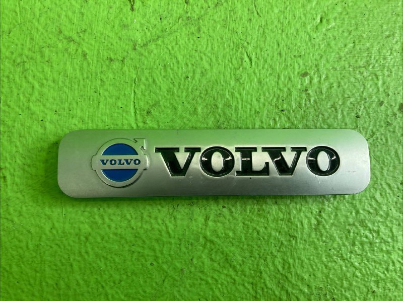 Шильдик VOLVO FH12