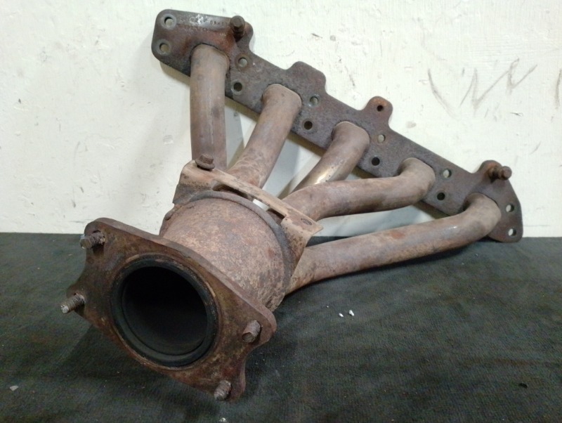 Коллектор впускной не под катализатор на Volvo S60 I 2000-2009г\n2.4 B5244S Volvo S60 S80 S40\nОригинал.\nВ отличном состоянии. Без дефектов.\nГарантия на установку и проверку.\nОтправим в регионы ТК.\nНа этот автомобиль есть и другие запчасти.