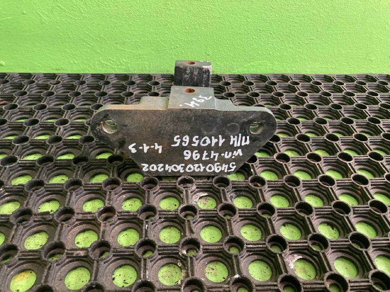 Кронштейн крепления KAMAZ 5490-DC