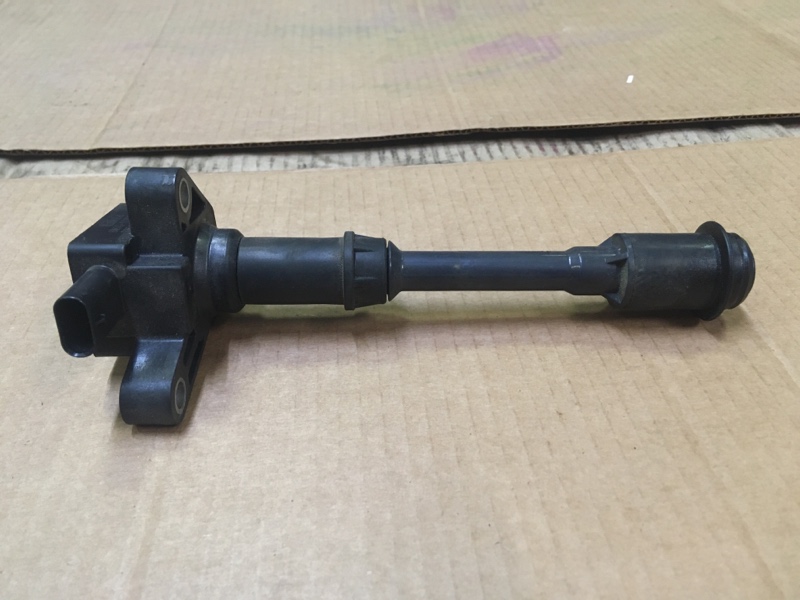 Катушка зажигания B4164T 1.6 Turbo на Volvo S60 II / Вольво 60 С60 2 поколение 2010-2018г.\nОригинал.\nВ отличном состоянии. Рабочая.\nС двигателя B4164T 1.6 литра бензин турбо.\nГарантия на установку и проверку. Контрактная запчасть из Японии. Отправим в