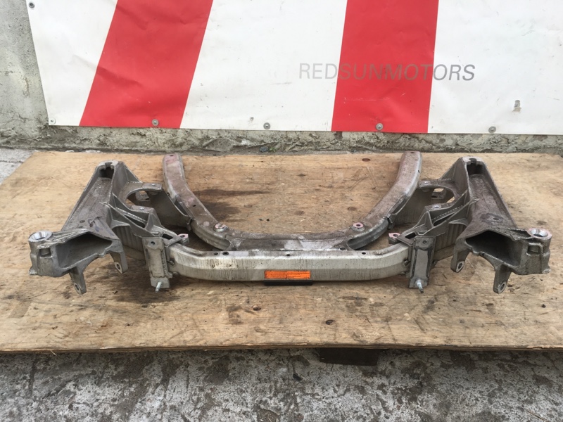 Балка передняя подмоторная БМВ Е60 Е61 / BMW 5 Е60 Е61 2003-2009г.