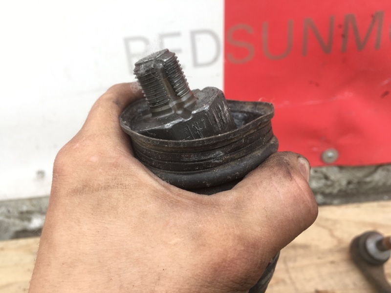 Наконечник тяга рулевая левая, правая BMW 1 116i E87 E81 / БМВ 116 Е87 Е81 2004-2011г. Оригинал. В отличном состоянии. Пыльники целые. Шаровые без люфтов. Цена за 2шт. Контрактная запчасть из Японии. Без пробега по РФ. Отправим в регионы ТК. Применимость: