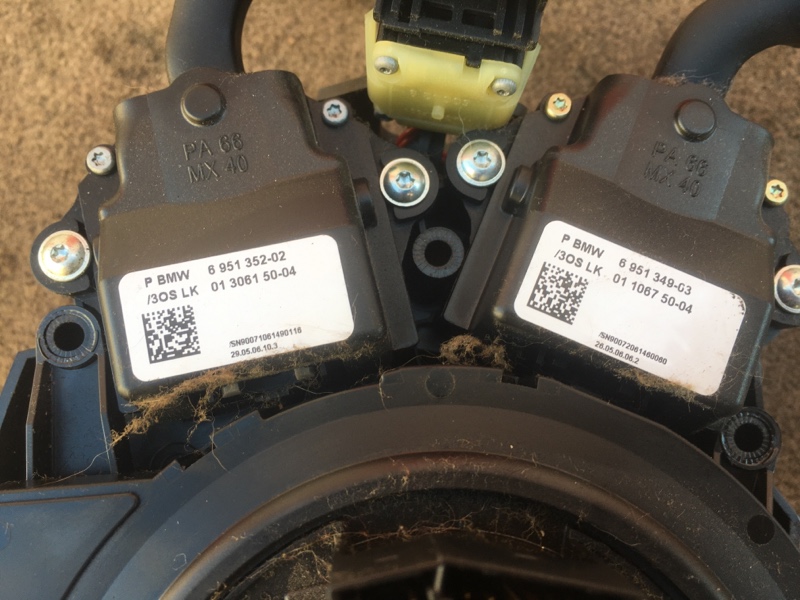 Переключатель подрулевой в сборе с SRS на БМВ Е60 Е61 / BMW 5 Е60 Е61 2003-2009г. \nОригинал. В отличном состоянии. Без дефектов. \nКонтрактная запчасть из Японии. Без пробега по РФ. \nОтправим в регионы ТК.