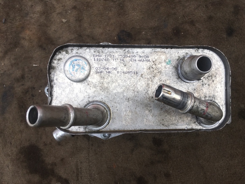 Радиатор АКПП на BMW 3 E90 E91 / БМВ 3 Е90 Е91 2005-2012г.
