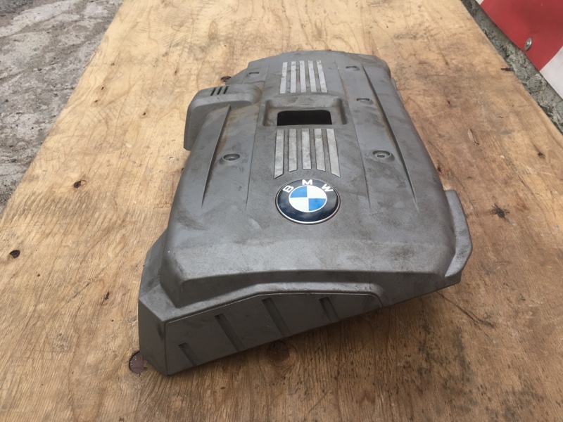 Накладка на двигатель декоративная БМВ Е60 Е61 / BMW 5 Е60 Е61 2003-2009г.