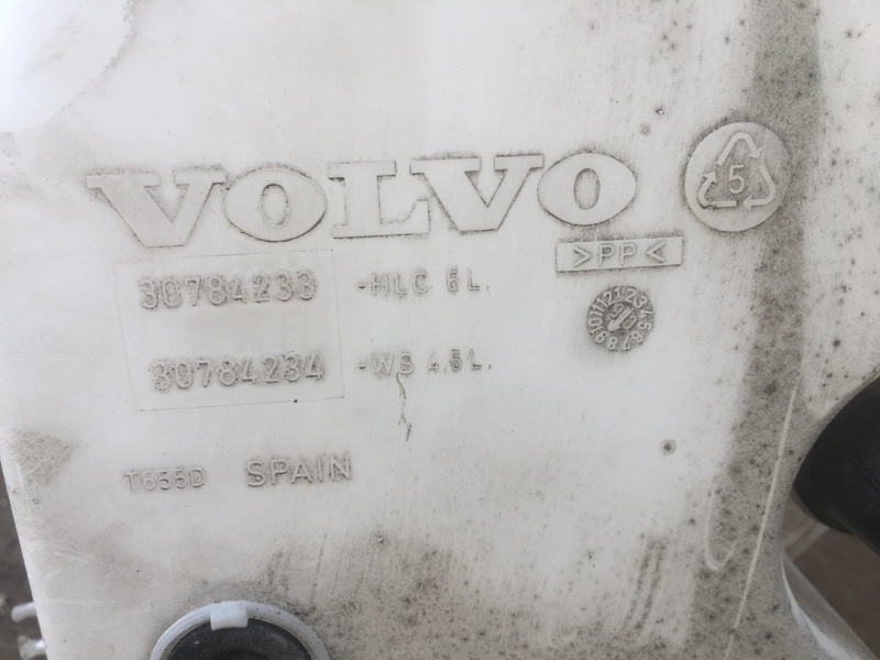 Бачок омывателя лобового стекла на Volvo S80 II / Вольво С80 2 поколение 2006-2016г. Оригинал.