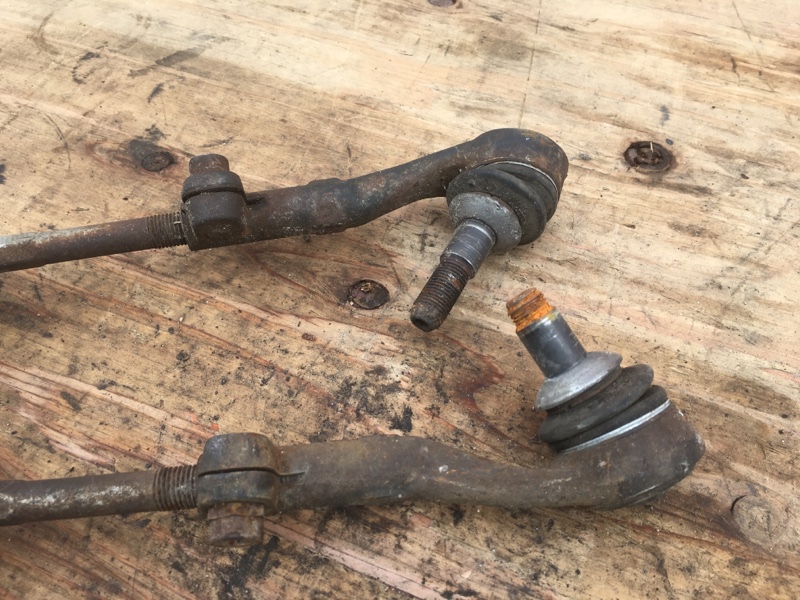 Наконечник тяга рулевая левая, правая BMW 1 116i E87 E81 / БМВ 116 Е87 Е81 2004-2011г. Оригинал. В отличном состоянии. Пыльники целые. Шаровые без люфтов. Цена за 2шт. Контрактная запчасть из Японии. Без пробега по РФ. Отправим в регионы ТК. Применимость:
