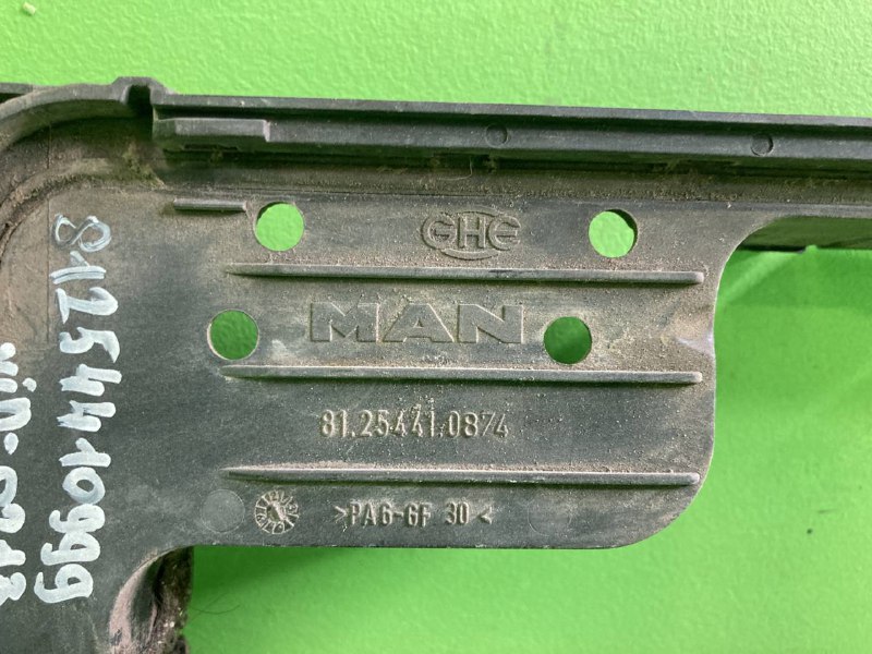 Рамка стопорная MAN TGA
