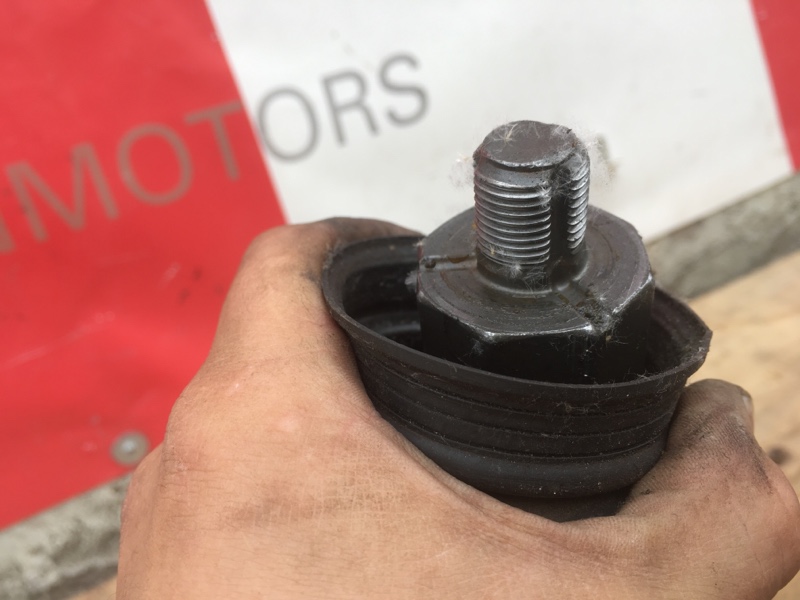 Наконечник тяга рулевая левая, правая BMW 1 116i E87 E81 / БМВ 116 Е87 Е81 2004-2011г. Оригинал. В отличном состоянии. Пыльники целые. Шаровые без люфтов. Цена за 2шт. Контрактная запчасть из Японии. Без пробега по РФ. Отправим в регионы ТК. Применимость: