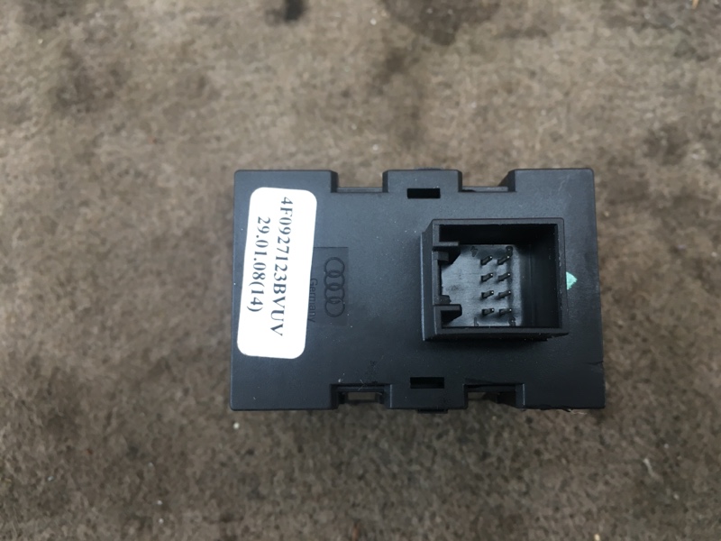 Блок кнопок на Audi A6 C6 4F / Ауди А6 С6 2006-2012г. Оригинал. В отличном состоянии. Целый. Без дефектов. Контрактная запчасть из Японии. Отправим в регионы ТК.