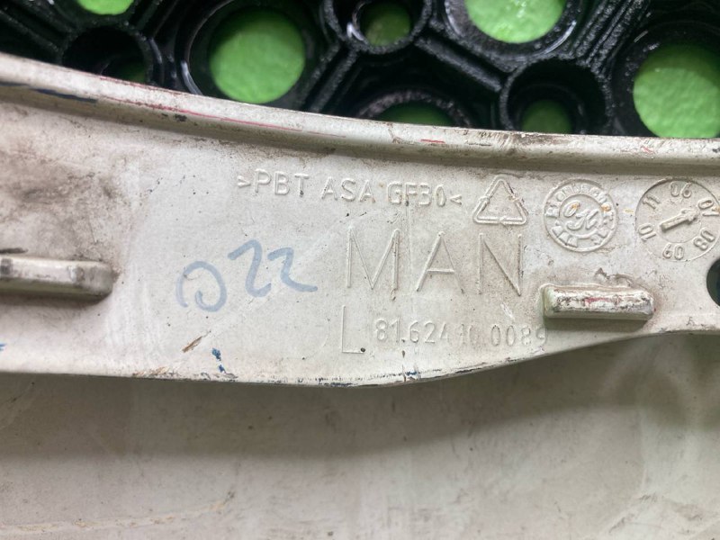 Дефлектор кабины MAN TGA