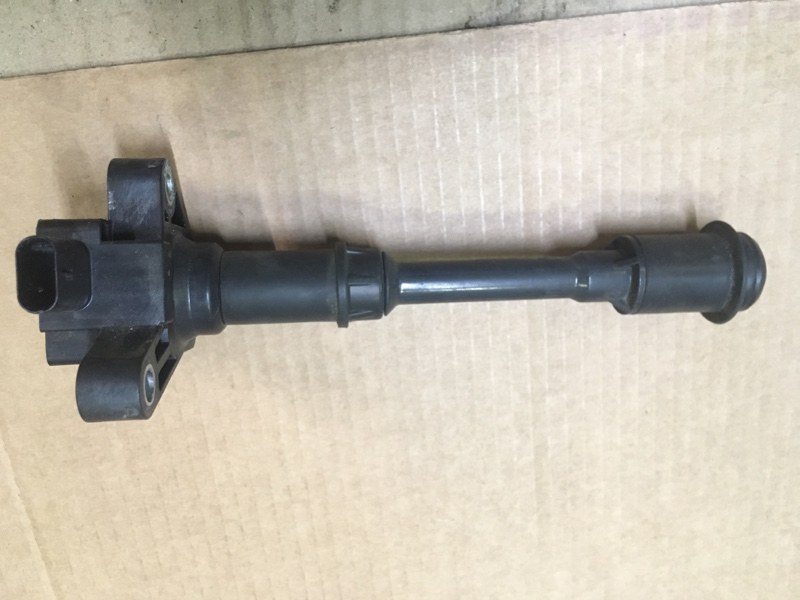 Катушка зажигания B4164T 1.6 Turbo на Volvo S60 II / Вольво 60 С60 2 поколение 2010-2018г.\nОригинал.\nВ отличном состоянии. Рабочая.\nС двигателя B4164T 1.6 литра бензин турбо.\nГарантия на установку и проверку. Контрактная запчасть из Японии. Отправим в