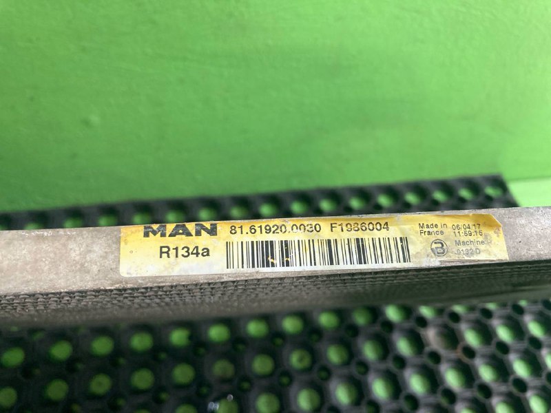 Радиатор кондиционера MAN TGX