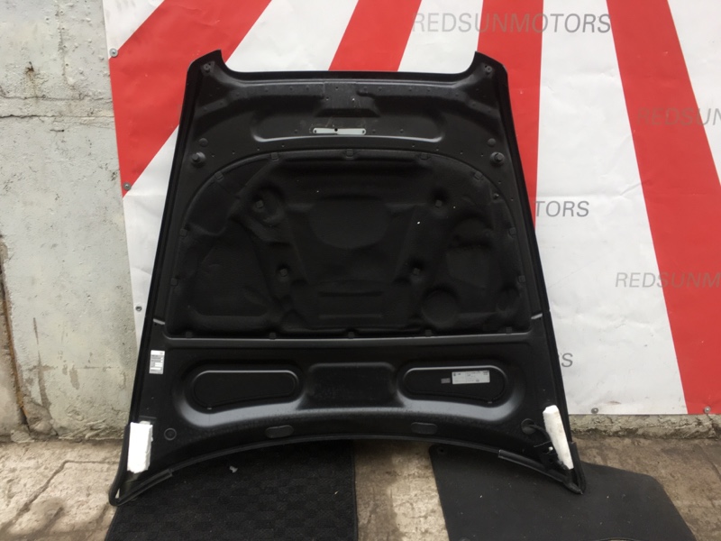 Капот на Audi A6 C6 4F / Ауди А6 С6 2006-2012 г.\nОригинал.\nВ отличном состоянии. Без жучков и коррозии.\nКонтрактная запчасть из Японии.\nОтправим в регионы ТК.\nПрименимость:\nAudi A6 C6 4F 2006-2012г.