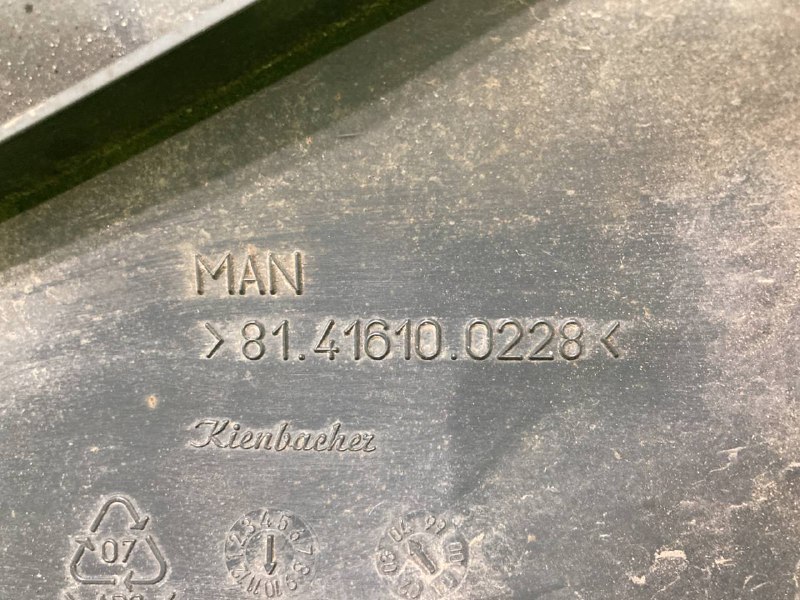 Накладка бампера MAN TGA