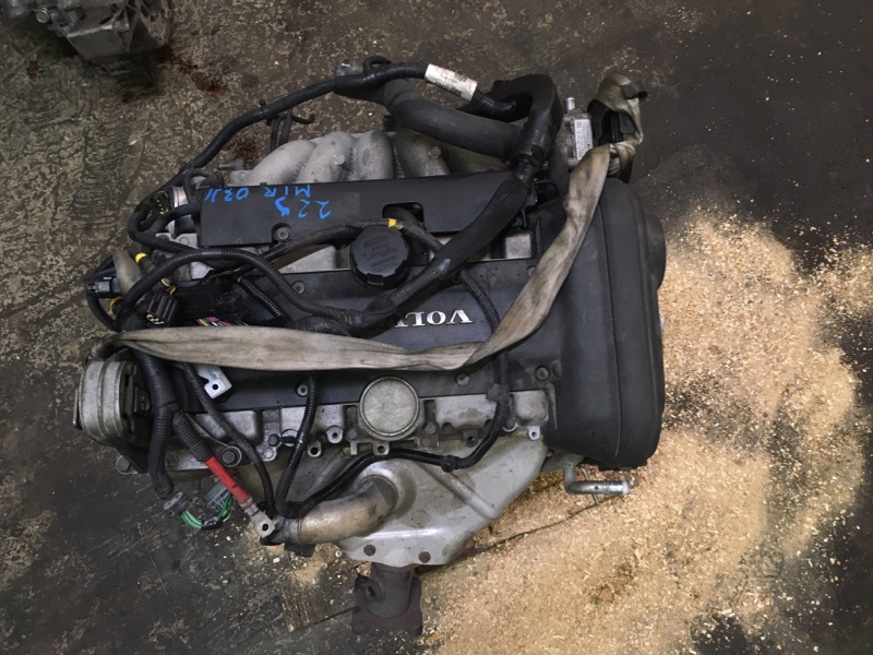 Двигатель с навесным в сборе B5244S 2.4 литра бензин на Volvo S60 I / Вольво C60 1 поколение 2000-2009г.\nС аукциона Японии.\nВ отличном состоянии. Проверен.\nПробег 78200 км по Японии. Без пробега по РФ.\nС документами ГТД для постановки на учет в ГИБДД.