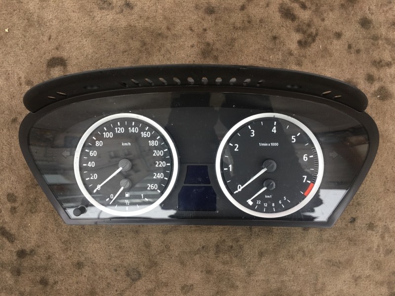 Панель приборов на БМВ Е60 Е61 / BMW 5 Е60 Е61 2003-2009г. Оригинал. В отличном состоянии. Без дефектов. \nКонтрактная запчасть из Японии. Без пробега по РФ. \nОтправим в регионы ТК.