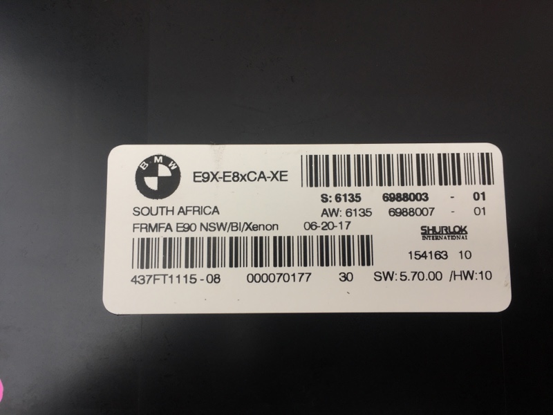 Блок управления светом на BMW 3 E90 E91 / БМВ 3 Е90 Е91 2005-2012г.\nОригинал.\nВ отличном состоянии. Без дефектов.\nКонтрактная запчасть из Японии. Без пробега по РФ.\nГарантия на установку и проверку.\nОтправим в регионы ТК.