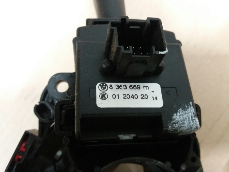Переключатель поворотов подрулевой SRS в сборе BMW X3 E83 / BMW Х3 Е83 2004-2010г.\nОригинал.\nВ отличном состоянии. Рабочий.\nКонтрактная запчасть из Японии. Гарантия на установку и проверку. Отправим в регионы ТК.\nПрименимость:\nBMW 3 E46 1998-2005\nBM