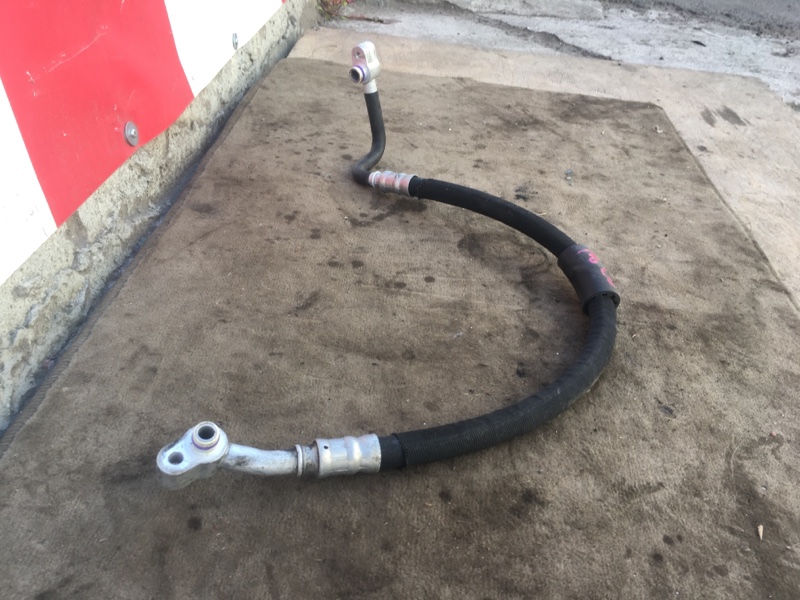 Трубка кондиционера на Audi A6 C6 4F / Ауди А6 С6 2006-2012г. Оригинал.