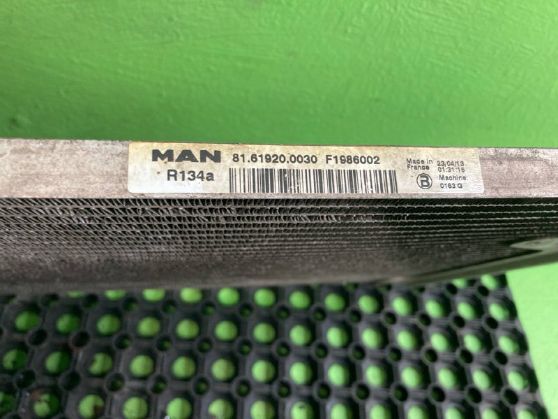 Радиатор кондиционера MAN TGX