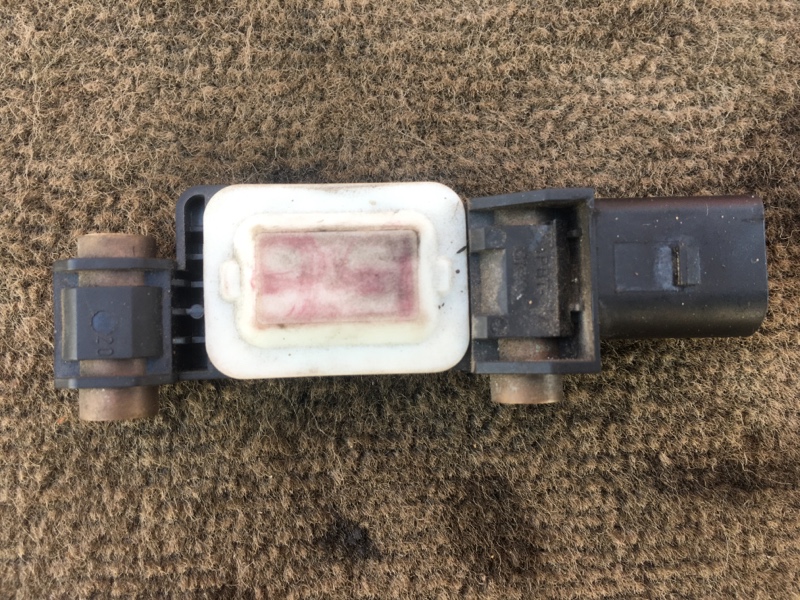 Датчик AIR BAG на Audi A4 B6 / Ауди А4 Б6 2000-2004г. Оригинал.