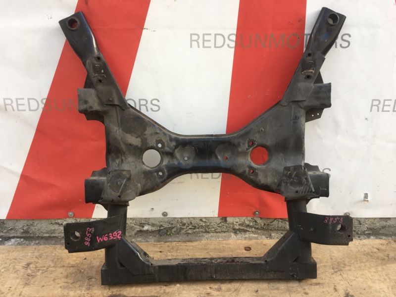 Балка передняя на Mercedes Viano W639 V350 Vito W636 / Мерседес Виано В639 639 636 350 2003-2014г.