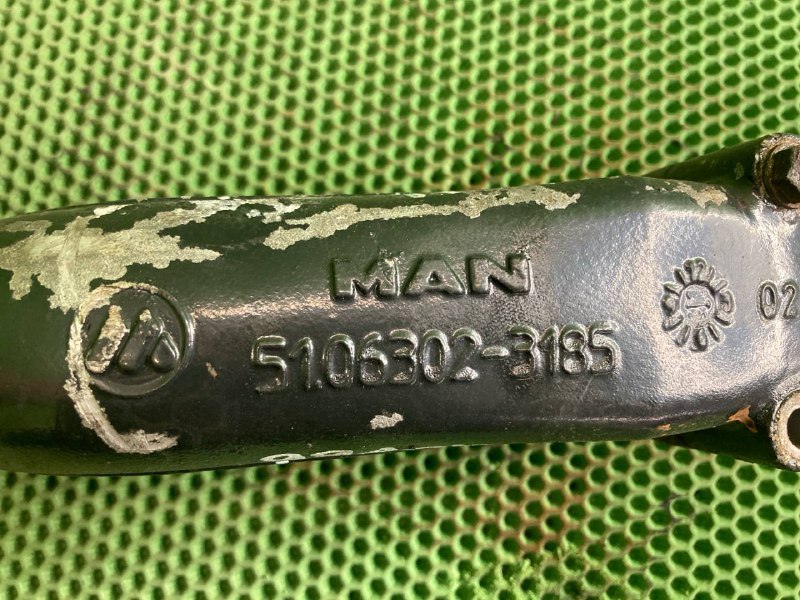 Патрубок охлаждающей жидкости MAN TGA