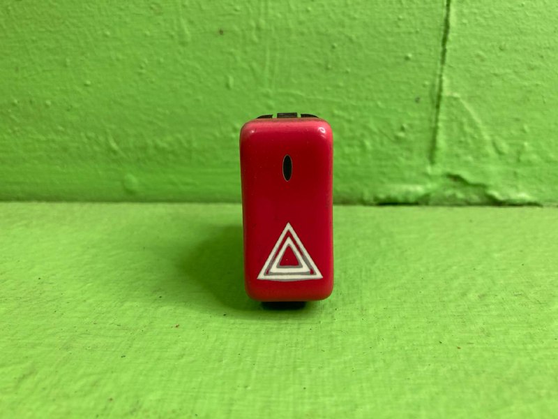 Включатель аварийной сигнализации MAN TGA