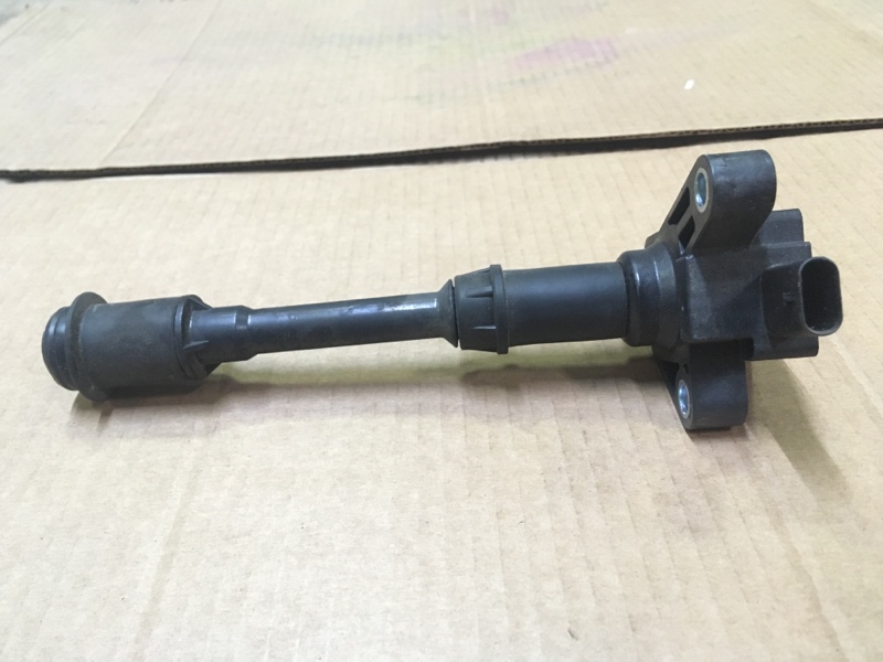 Катушка зажигания B4164T 1.6 Turbo на Volvo S60 II / Вольво 60 С60 2 поколение 2010-2018г.\nОригинал.\nВ отличном состоянии. Рабочая.\nС двигателя B4164T 1.6 литра бензин турбо.\nГарантия на установку и проверку. Контрактная запчасть из Японии. Отправим в