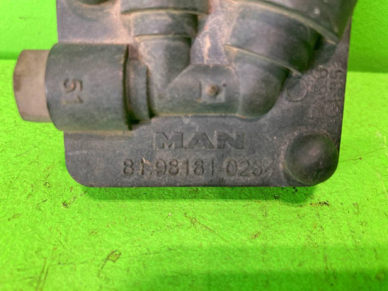 Распределитель цилиндра сцепления MAN TGA