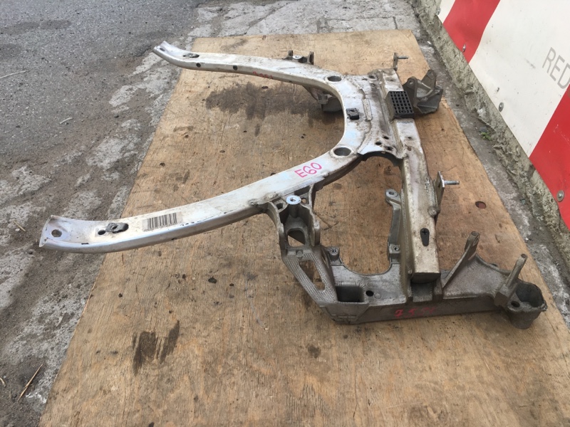 Балка передняя подмоторная БМВ Е60 Е61 / BMW 5 Е60 Е61 2003-2009г.