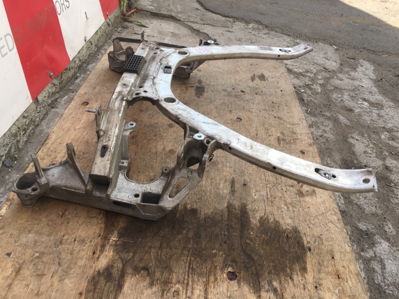 Балка передняя подмоторная БМВ Е60 Е61 / BMW 5 Е60 Е61 2003-2009г.