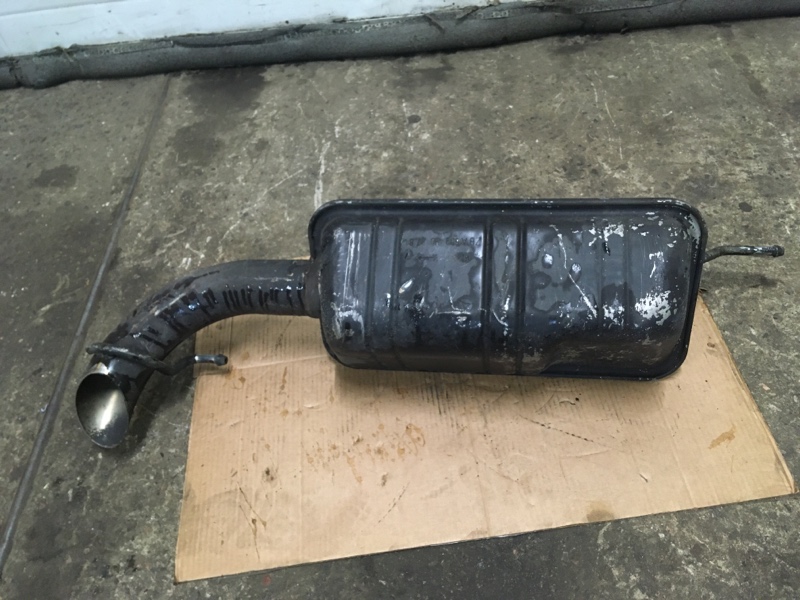 Глушитель задняя банка на Mercedes Viano W639 V350 Vito W636 / Мерседес Виано В639 639 636 350 2003-2014г.\nОригинал.\nВ отличном состоянии. Без коррозии.\nПробег авто по Японии 99000км. Без пробега по РФ.\nКонтрактная запчасть из Японии. Отпраим в регион