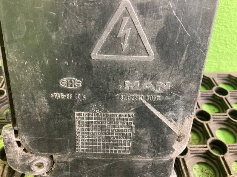 Крышка электропроводки MAN TGA