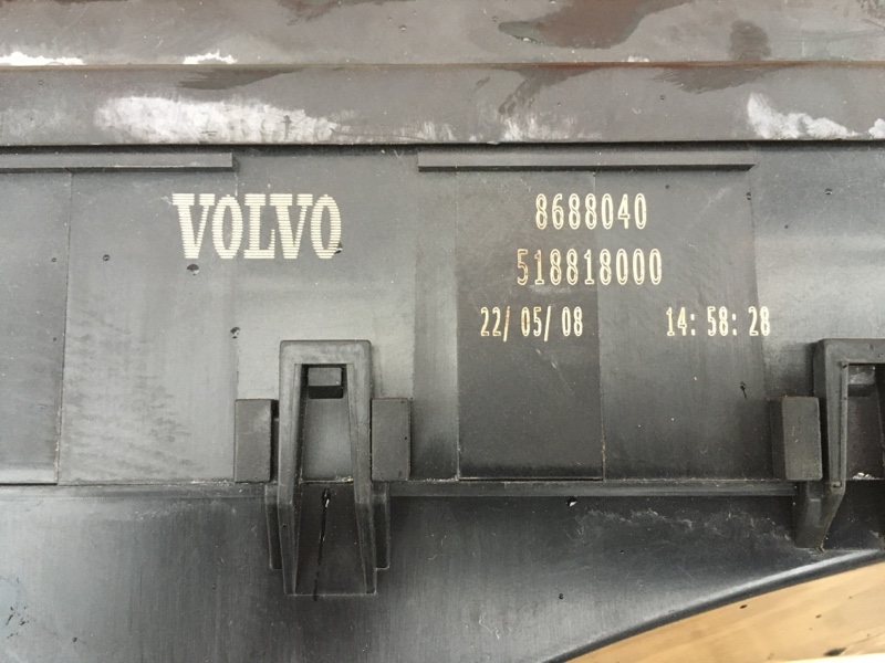 Блок предохранителей на Volvo S40 II / Вольво С40 2 рестайлинг 2004-2012г. Оригинал. В отличном состоянии. Без дефектов. Контрактная запчасть из Японии. Без пробега по РФ. Отправим в регионы ТК.