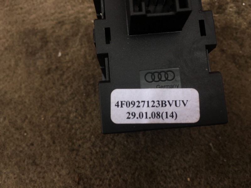 Блок кнопок на Audi A6 C6 4F / Ауди А6 С6 2006-2012г. Оригинал. В отличном состоянии. Целый. Без дефектов. Контрактная запчасть из Японии. Отправим в регионы ТК.