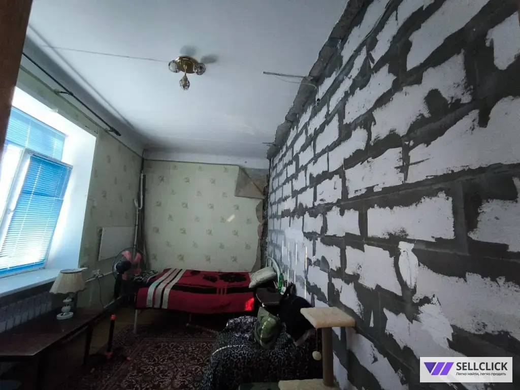 Продается просторная 3-комнатная «сталинка» на Ильичёвском проспекте