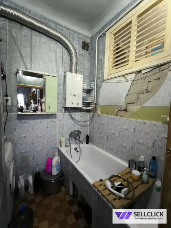 Продается просторная 3-комнатная «сталинка» на Ильичёвском проспекте