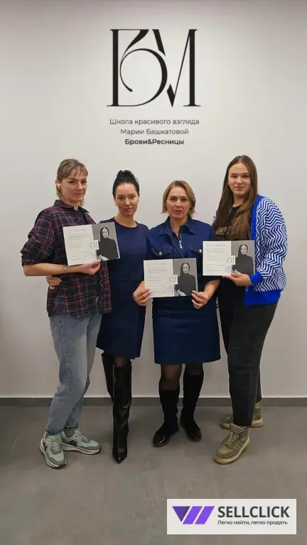 ОБУЧЕНИЕ МАСТЕРОВ САЛОНОВ КРАСОТЫ Наращивание ресниц классика + 2D