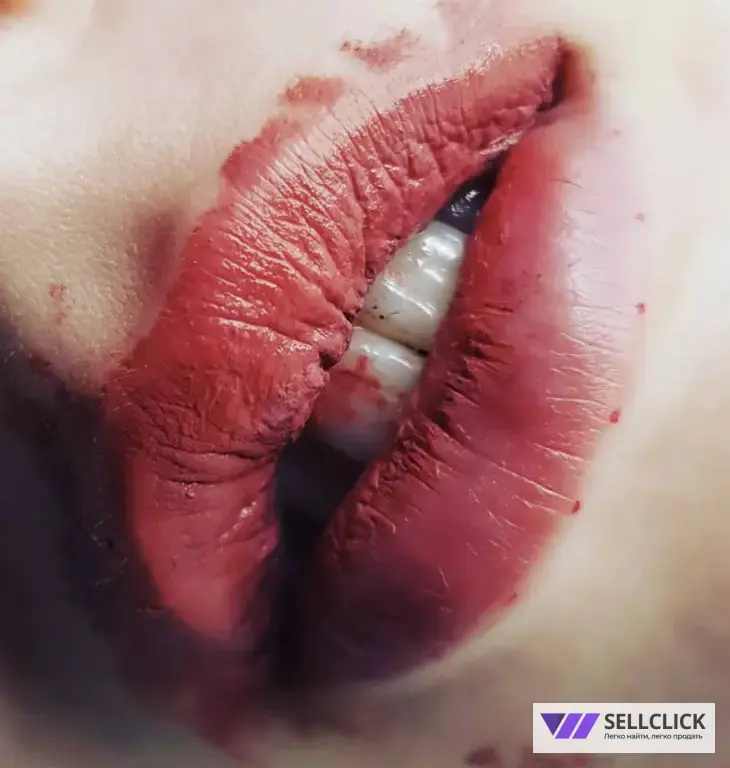 Перманентный макияж губ