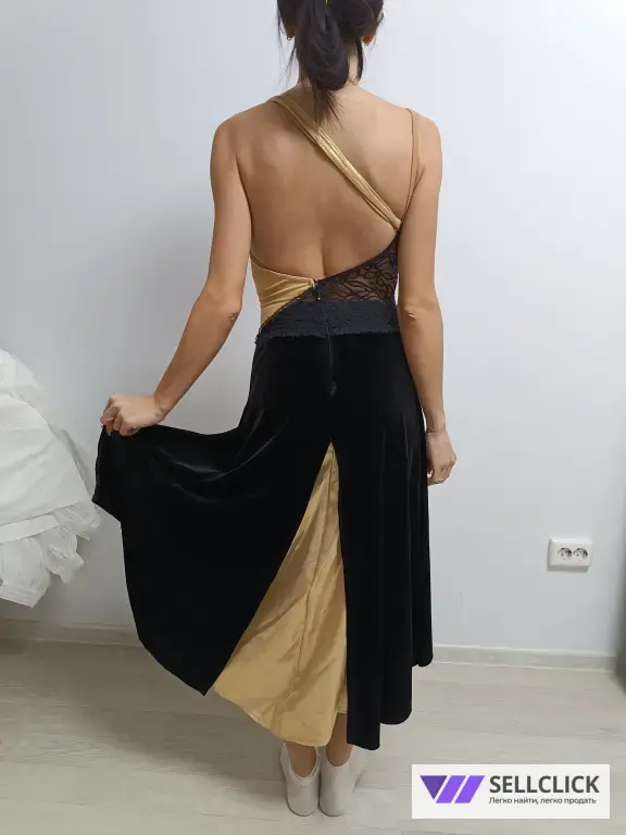 Платье для бальных танцев