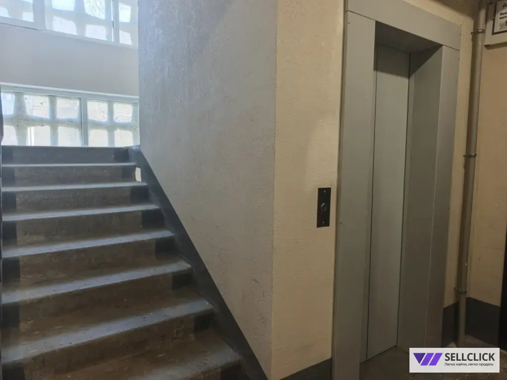 Квартира 4 комнаты, 80 м², 2/9 эт., Агент