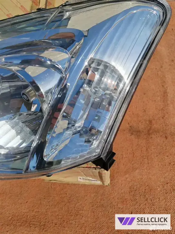 Фара передняя левая toyota corolla 120 хэтчбек