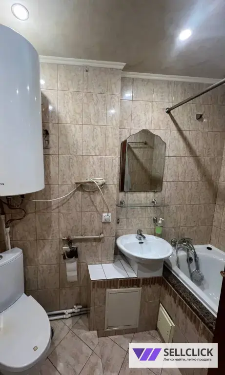 Продается двухкомнатная квартира в Ильичевском районе