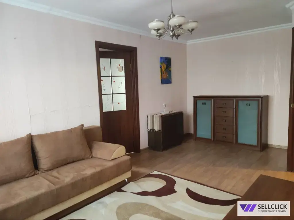 Продается двухкомнатная квартира в Приморском районе