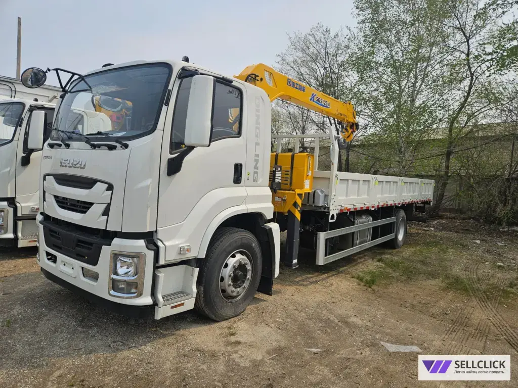 Бортовой грузовик ISUZU GIGA с КМУ XCMG SQS 125-4 5000 кг
